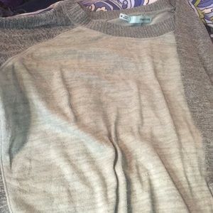 Quarter sleeve shirt